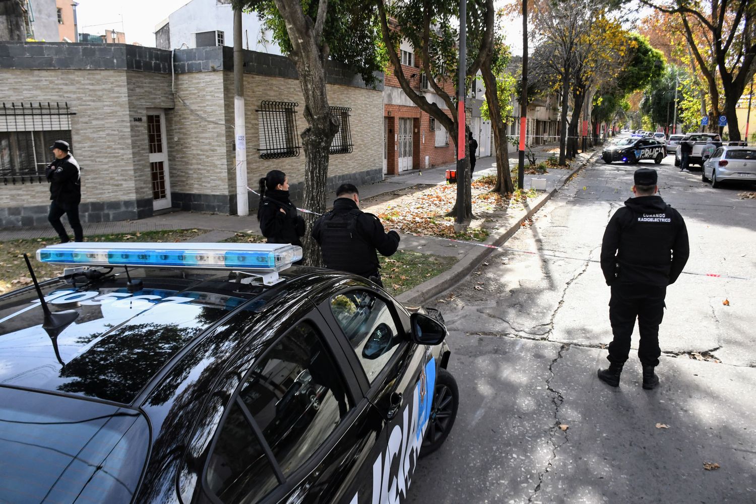 Operativo policial en barrio Abasto
