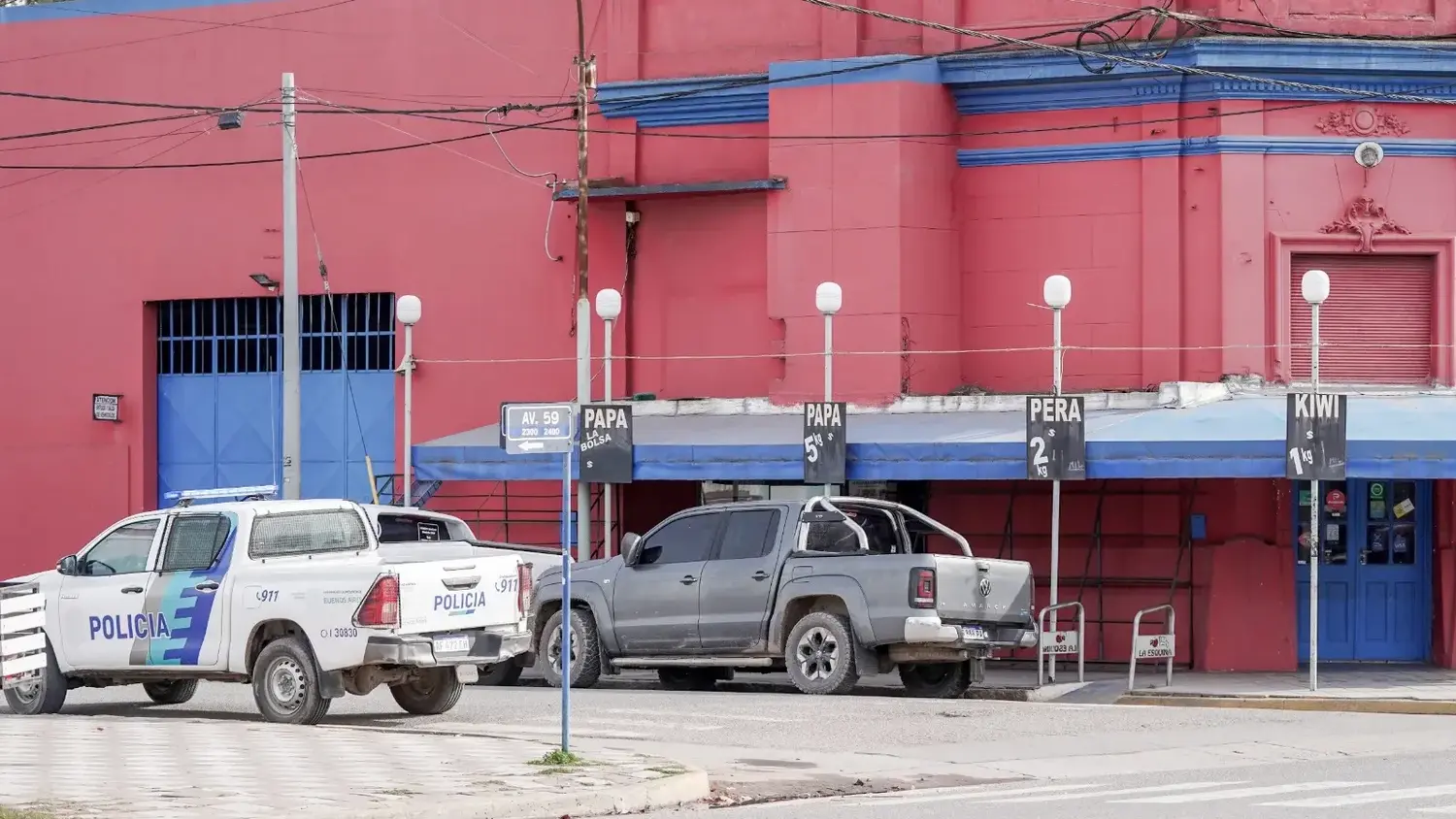 Escenario. Del ilícito perpetrado en la madrugada de ayer, en el céntrico comercio