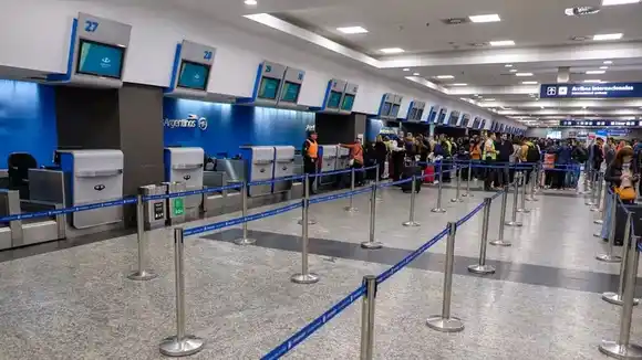 Comenzó otro paro salvaje del gremio de pilotos y más de 15 mil pasajeros estarán afectados en Aeroparque y Ezeiza