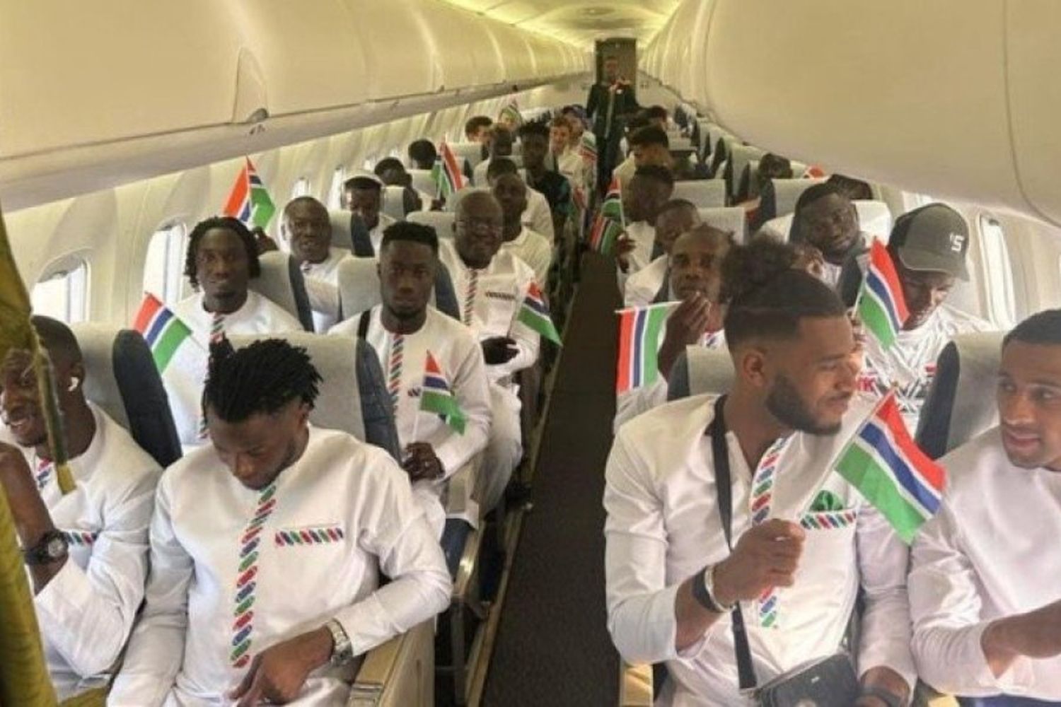 VIDEO | El vuelo de la selección de Gambia tuvo que aterrizar de emergencia y casi termina en una tragedia