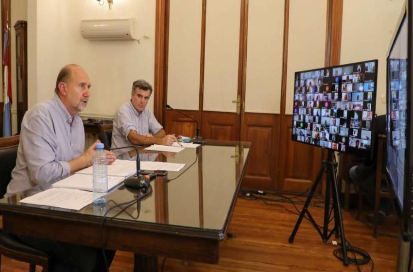 Perotti se reunió con diputados nacionales: «Vamos a seguir siendo muy rígidos en el cuidado de la vida de los santafesinos»