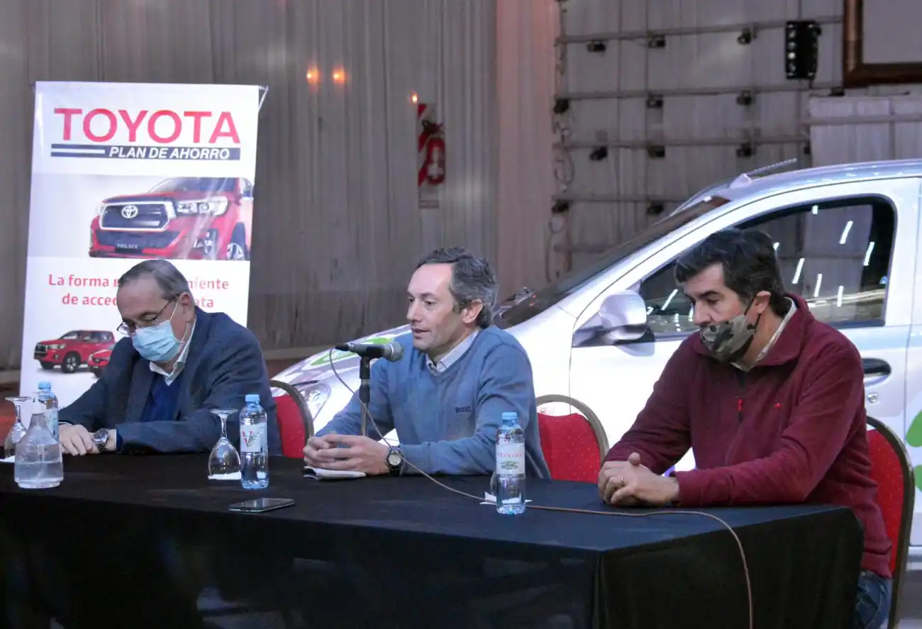 Para favorecer las ventas y premiar a los clientes, la Cámara Empresaria sorteará un auto 