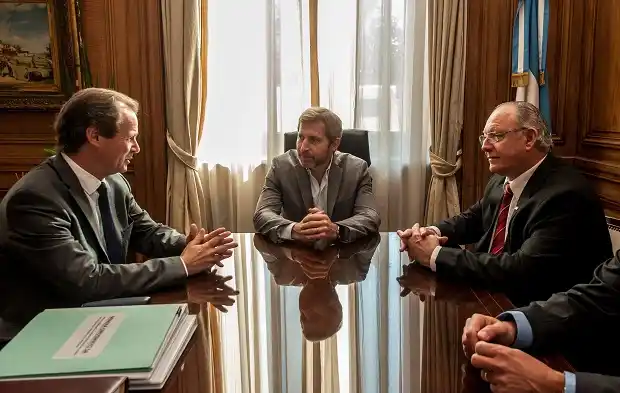Anuncian la construcción de 305 viviendas en 14 localidades
