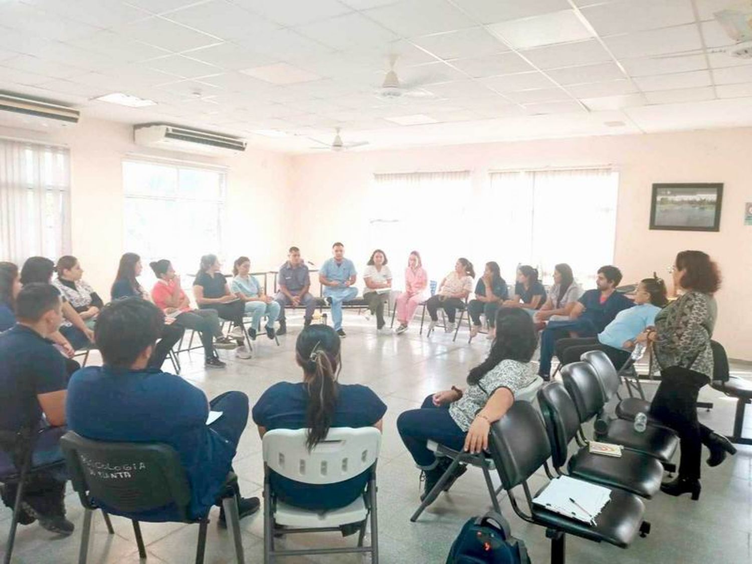 Profesionales de Salud Mental del Hospital Distrital N.º 8 participaron en un nuevo taller de capacitación