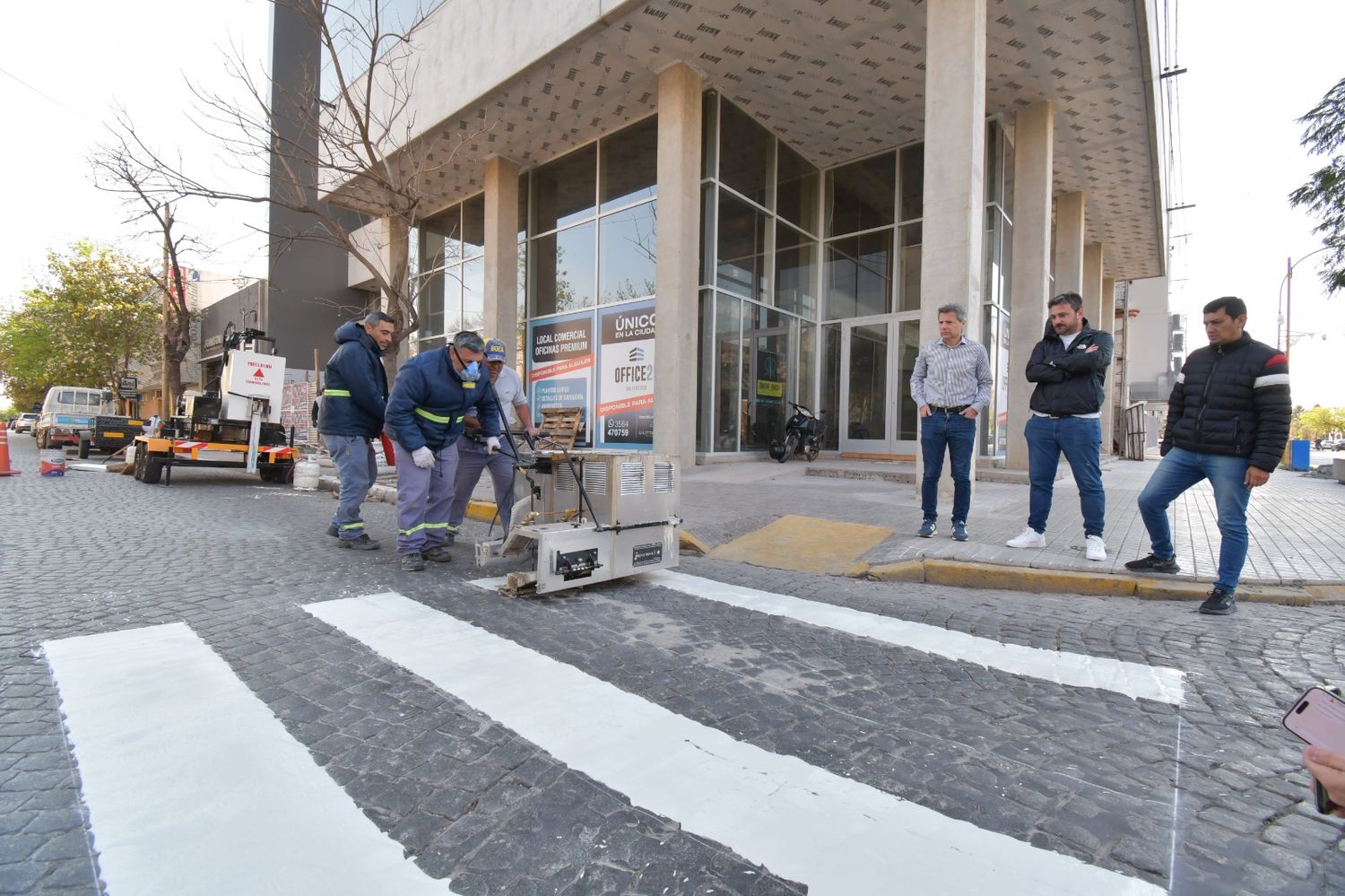 Seguridad vial: renuevan sendas peatonales