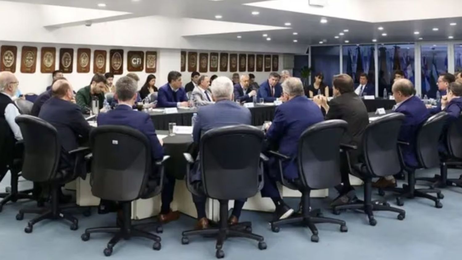 Gobernadores se reunirán por la caída de la recaudación provincial y los problemas con las transferencias de Nación