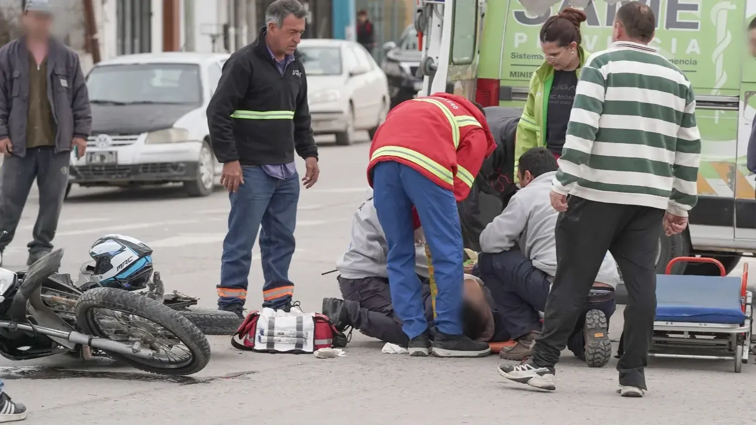Serios daños registró la moto de 150 cc. que guiaba el joven herido