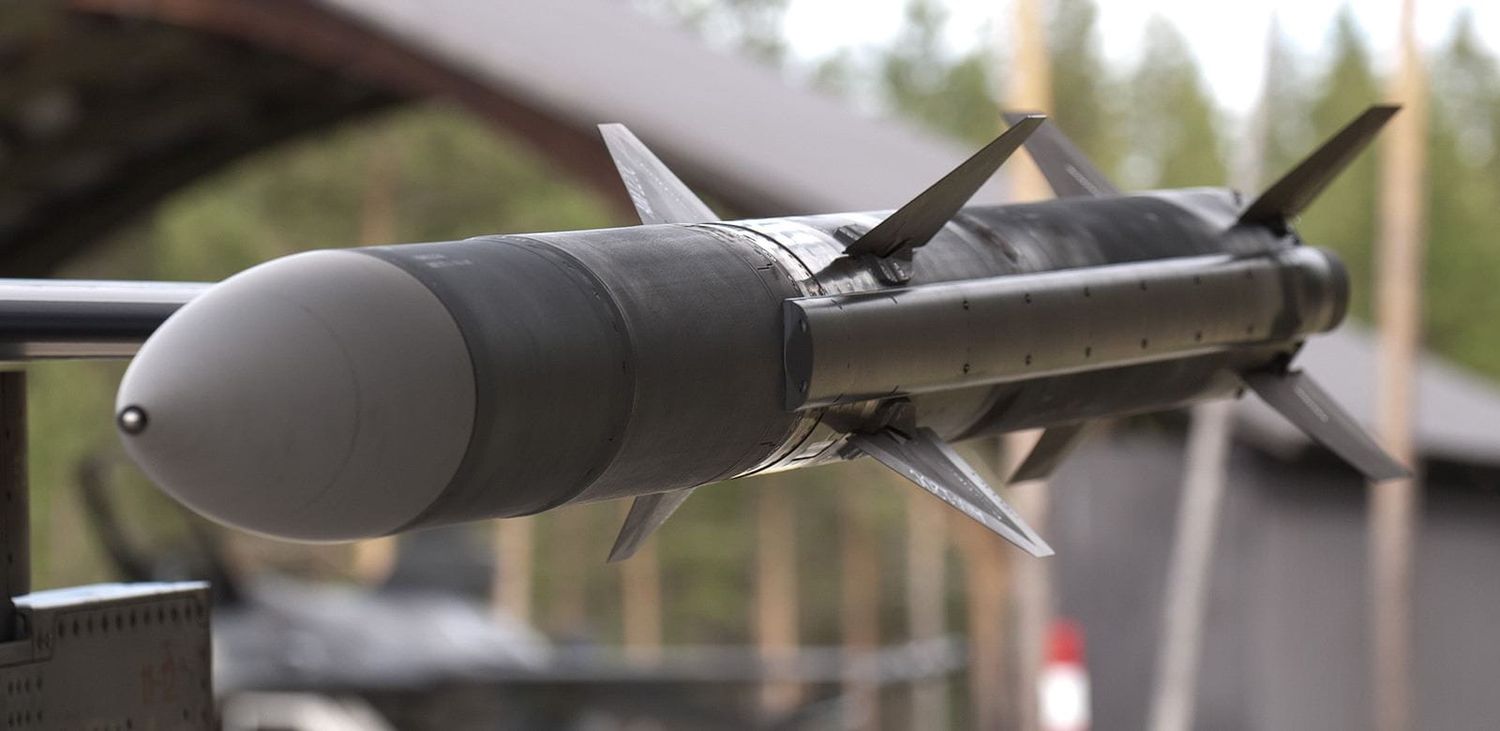 United States Approves Sale of AMRAAM Missiles to Norway and Romania