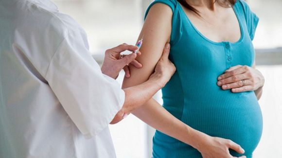 Embarazadas pueden vacunarse gratuitamente para proteger a sus bebés del Virus Sincitial Respiratorio