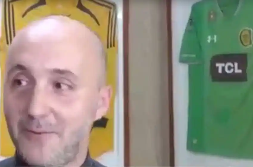 Enzo, el cura de Santa Teresa que es fanático de Rosario Central