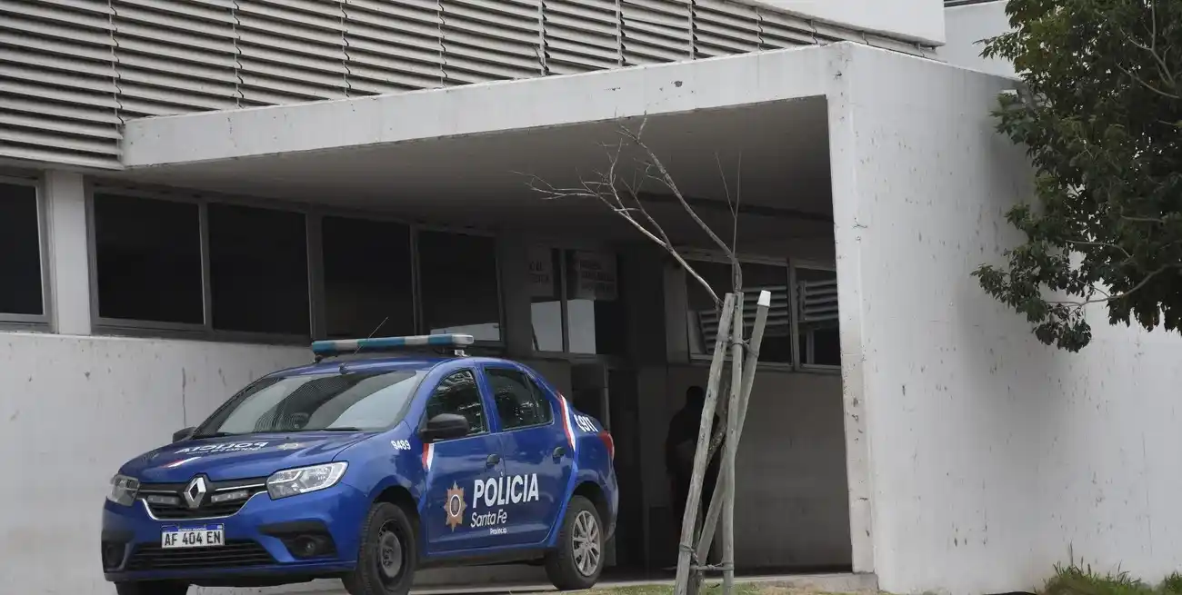 El hombre fue trasladado al Hospital Iturraspe, donde falleció.