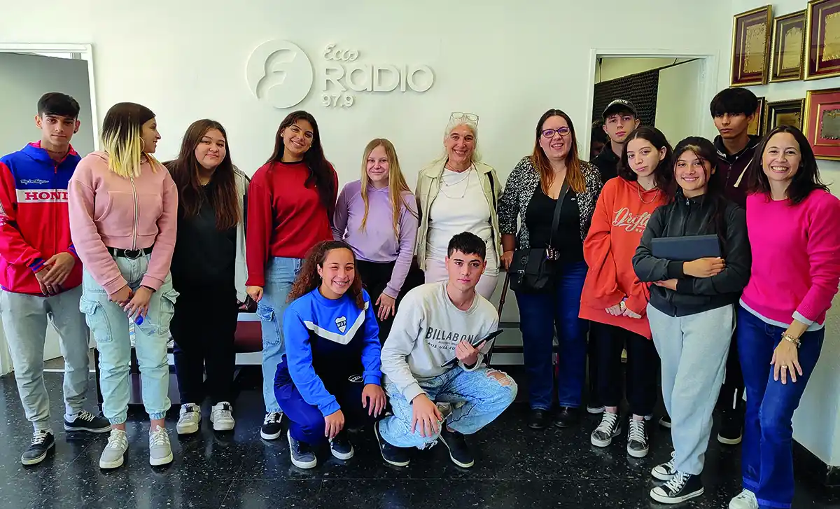 En Ecos Diarios. El grupo escolar que recorrió Ecos Diarios en una visita guiada
