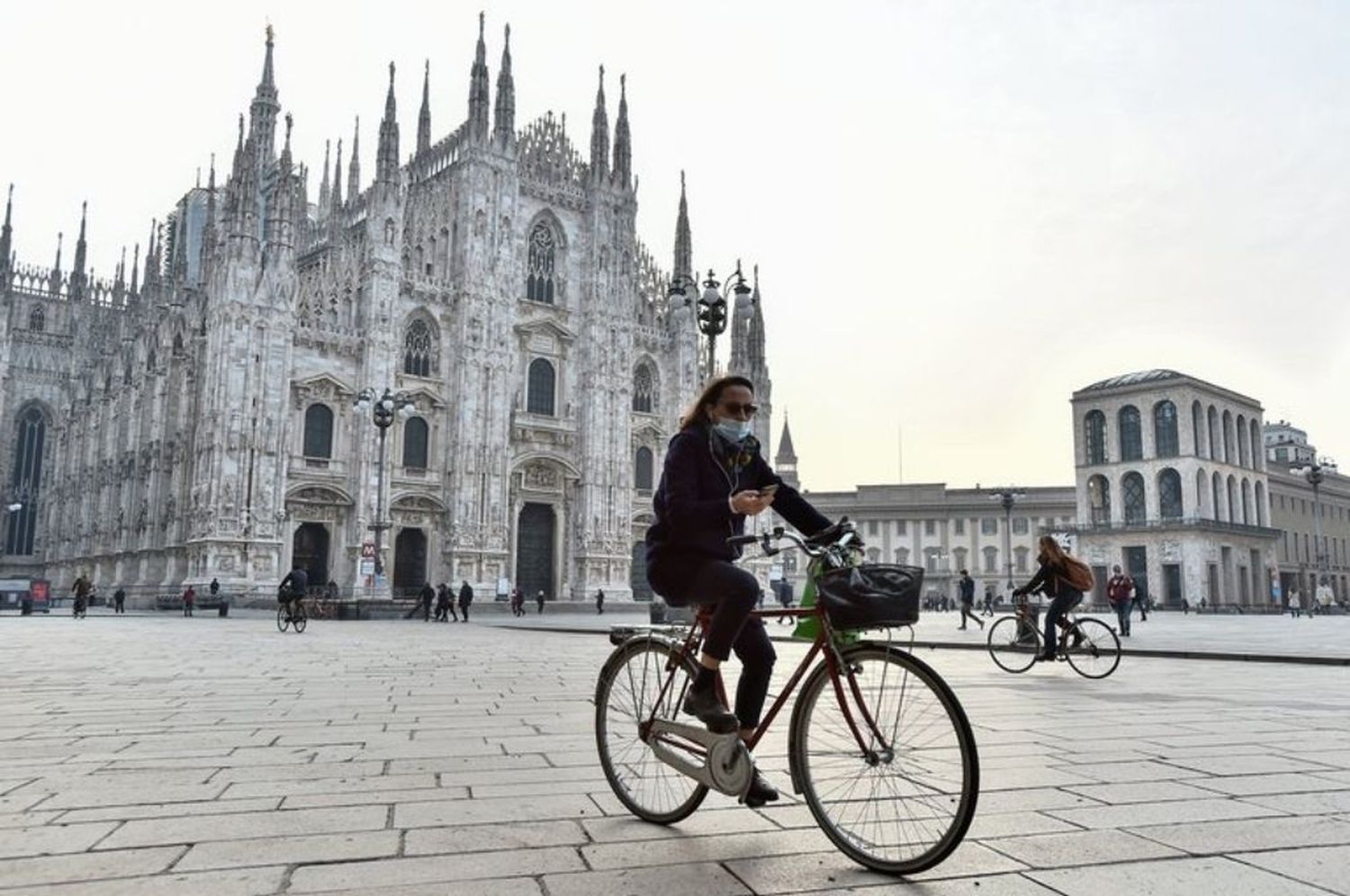 Italia: cierran Lombardía y otras tres regiones para frenar el coronavirus