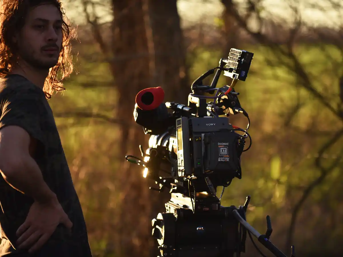 Proponen que fotógrafos y videógrafos puedan trabajar al aire libre 