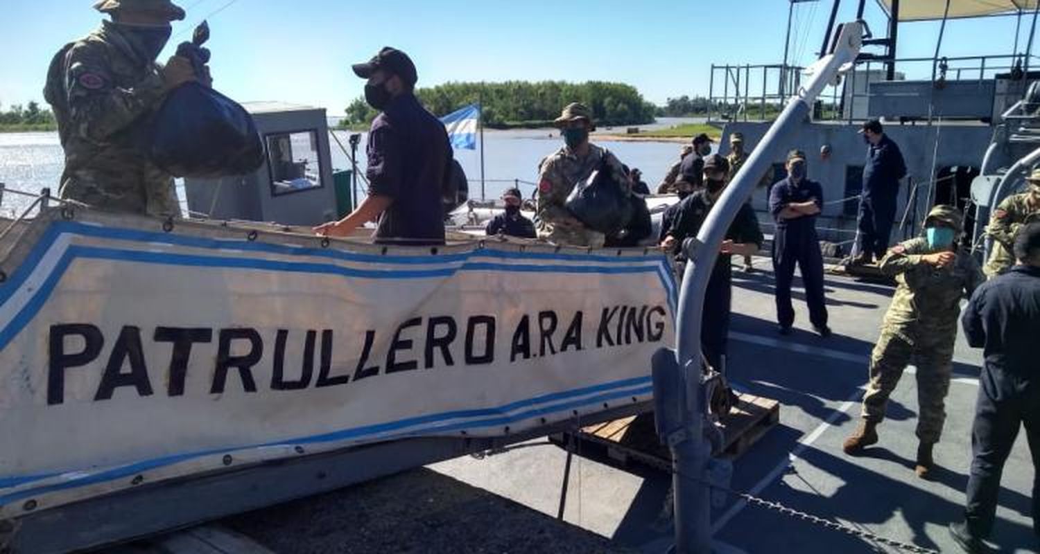 La Armada Argentina participa de los operativos para asistir a isleños