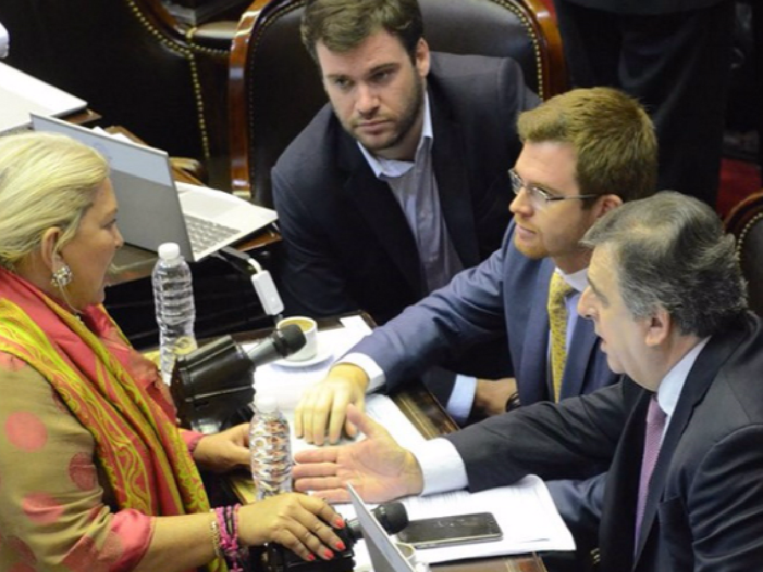 Carrió insultó a Massot en medio del Congreso