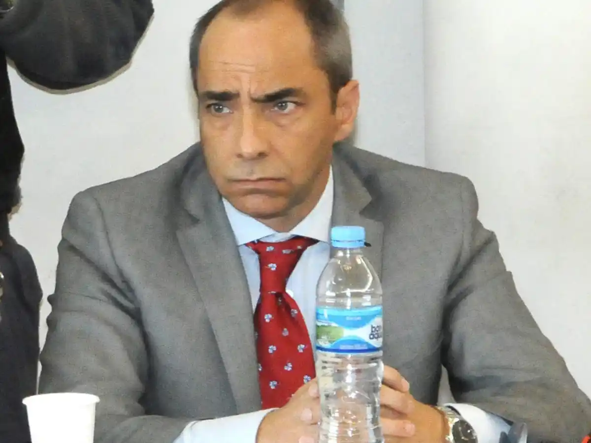 “Nada justifica la detención de  Carlos Fuentes”, asegura su abogado 