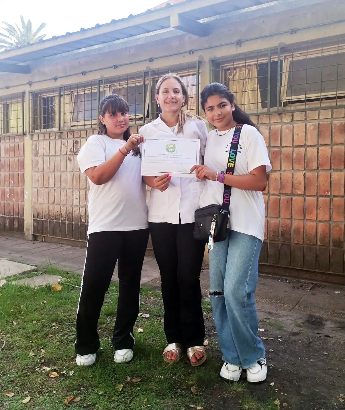 El proyecto “La Canoa Isleña”, de Puerto Ruiz, clasificó para la instancia nacional