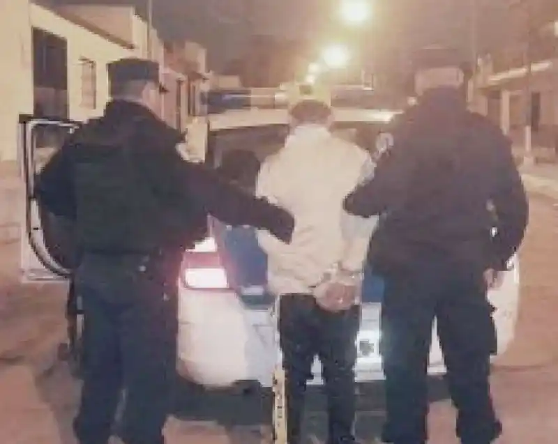 Detienen a un hombre acusado de abusar sexualmente de su propio padre