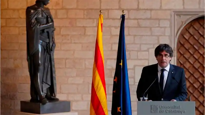 Puigdemont no acata decisión de España y llamó a defender la independencia