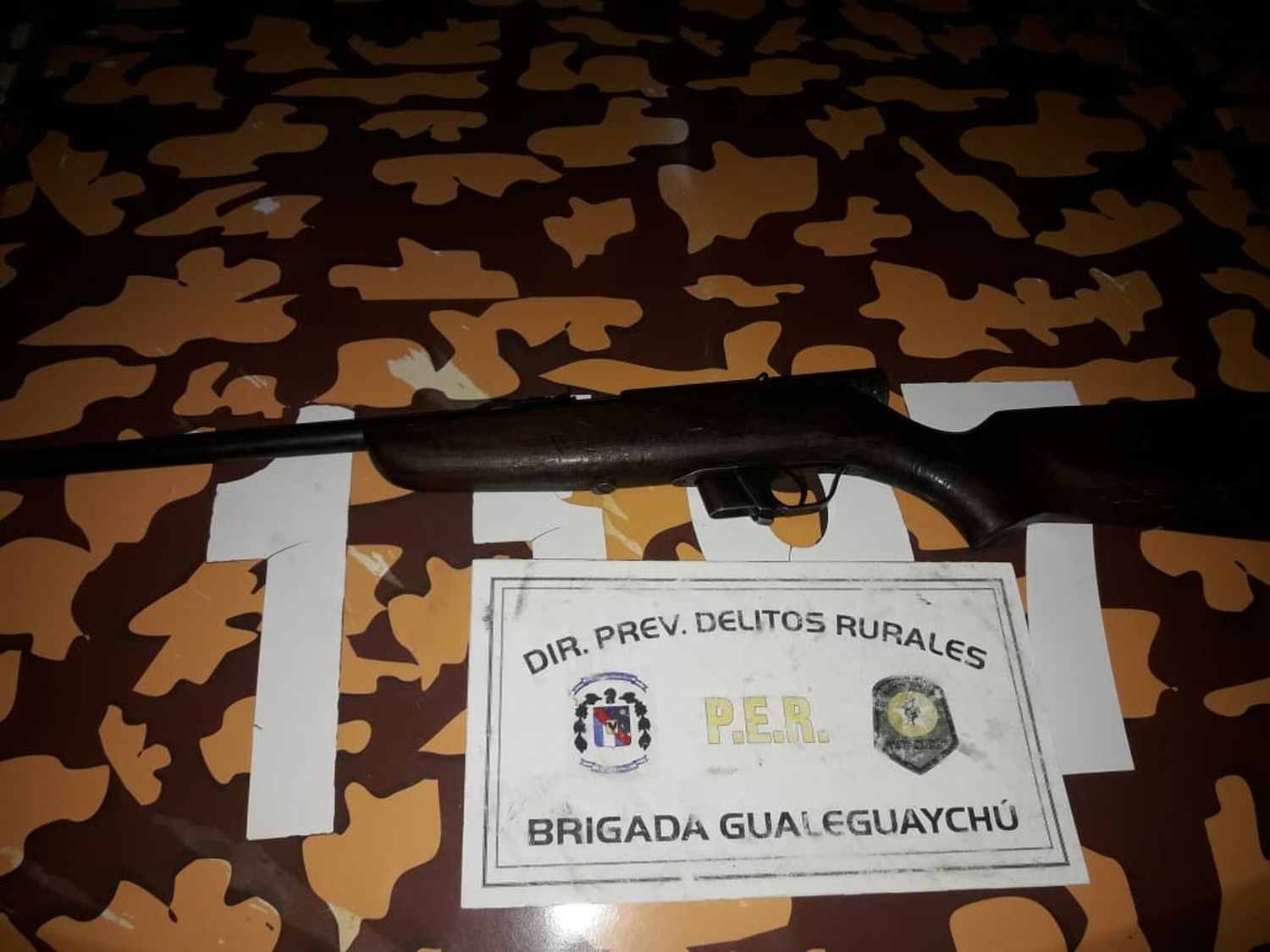 Tenía un arma de fuego sin documentación y fue trasladado a la Jefatura