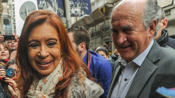 Nuevas escuchas de Cristina Kirchner y Parrilli: "Macri es un mafioso..."