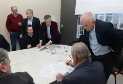 Sin sobresaltos y en un acto formal, Faro Verde compró en subasta pública el predio del exCorralón