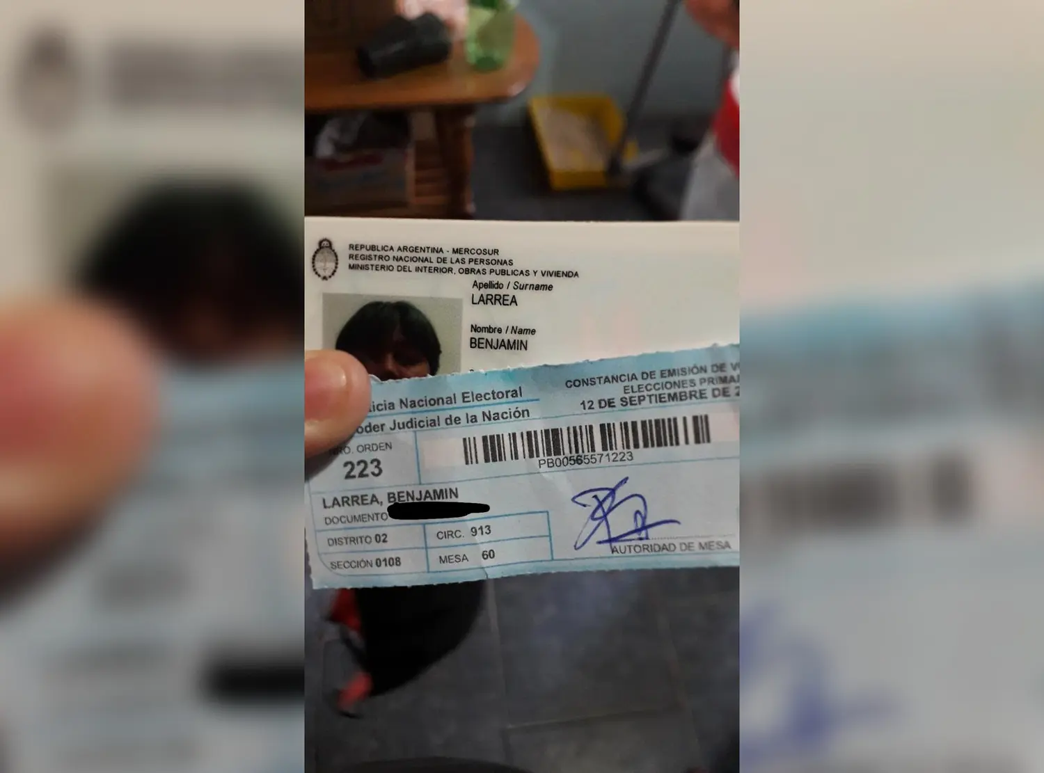 Elecciones Paso 2021: Benjamín Larrea pudo votar con su nombre autopercibido