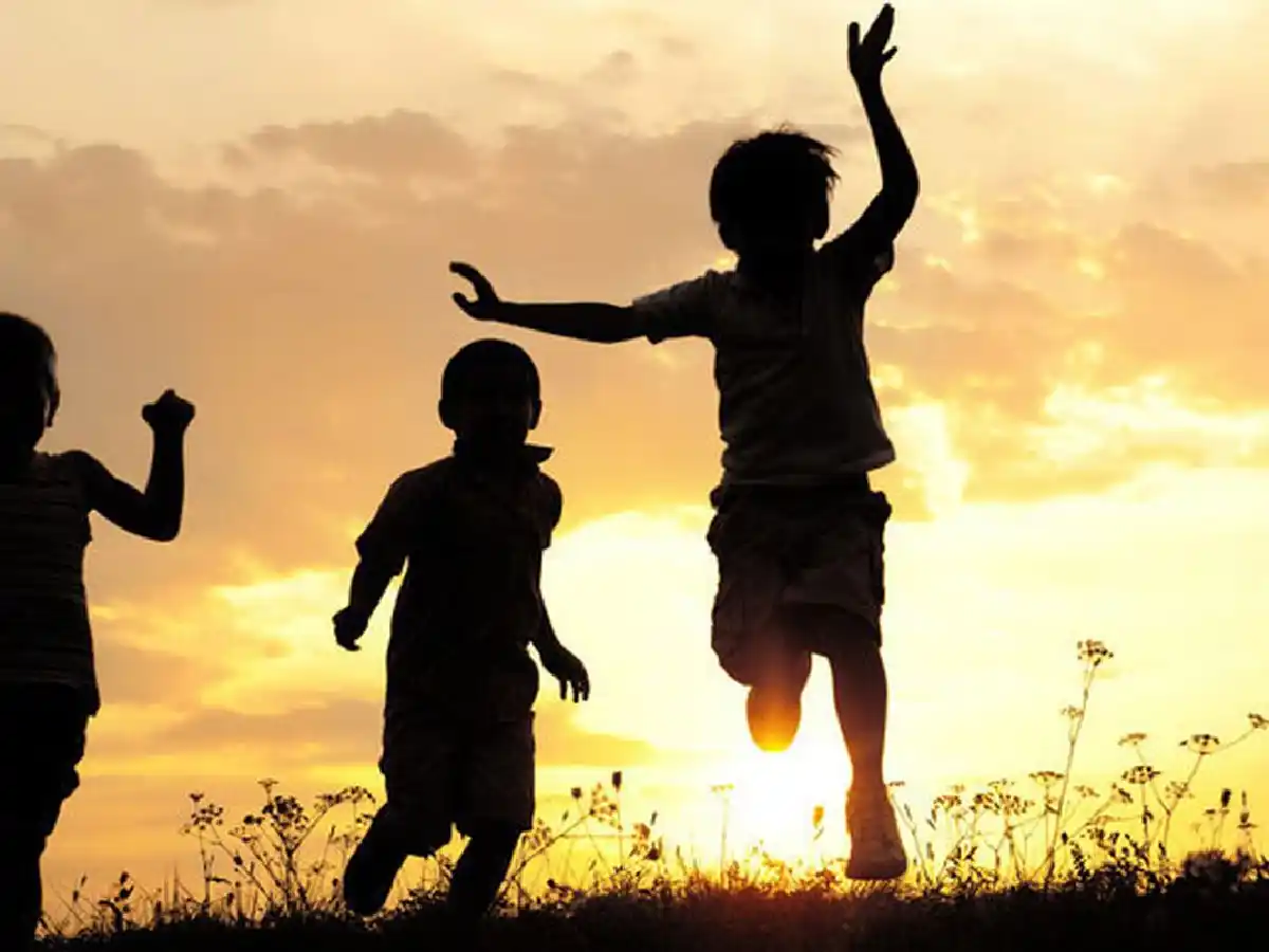 Convocatoria pública: se busca familia para adoptar a tres hermanos