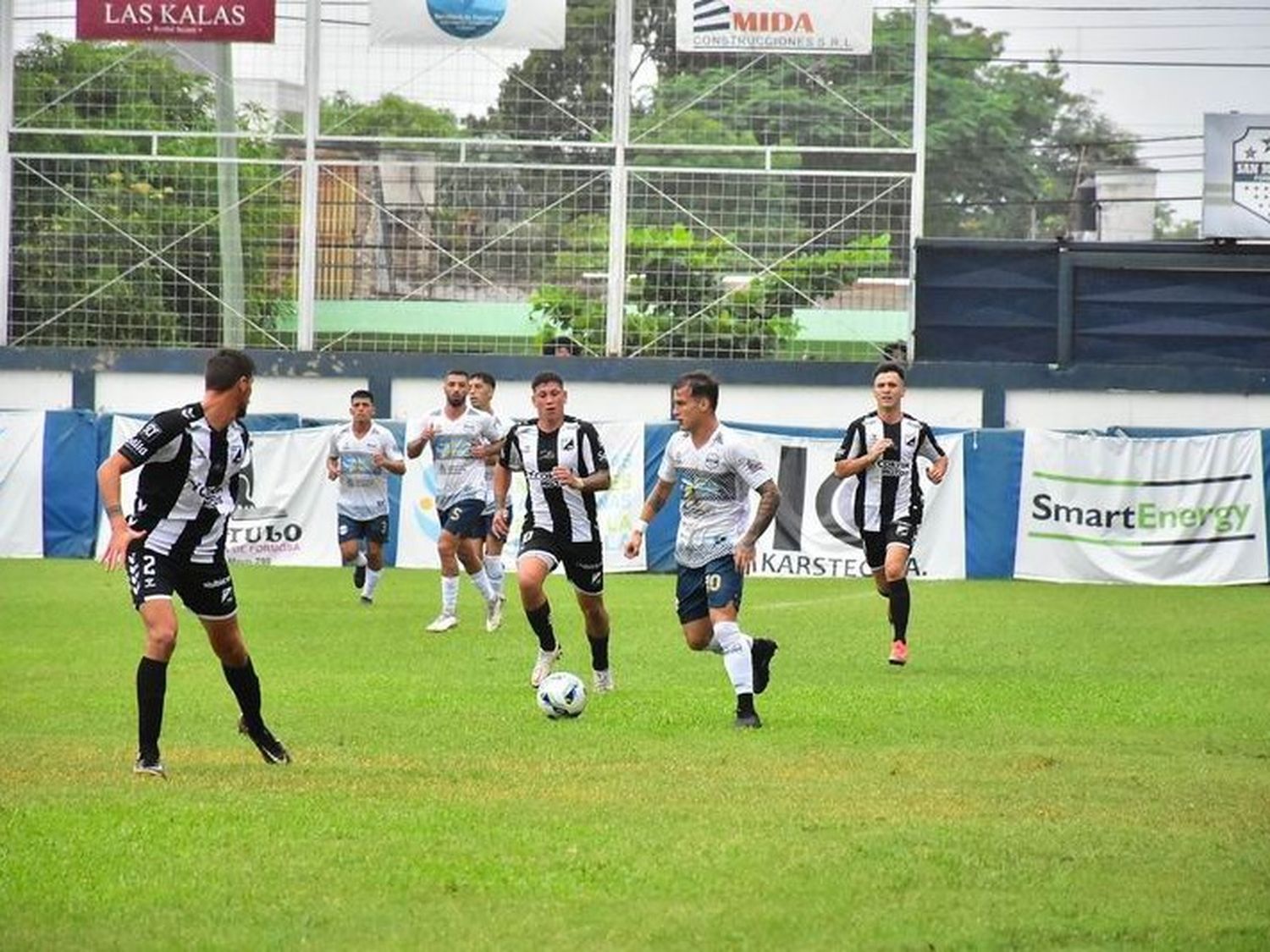 San Martín igualó ante Rafaela y sigue prendido