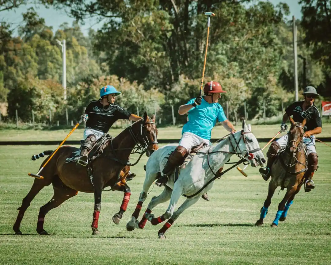 Se está jugando la “Copa primavera de polo”