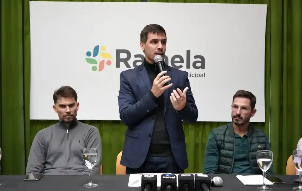 Firma de convenio con la Cooperativa Recicladores Rafaelinos