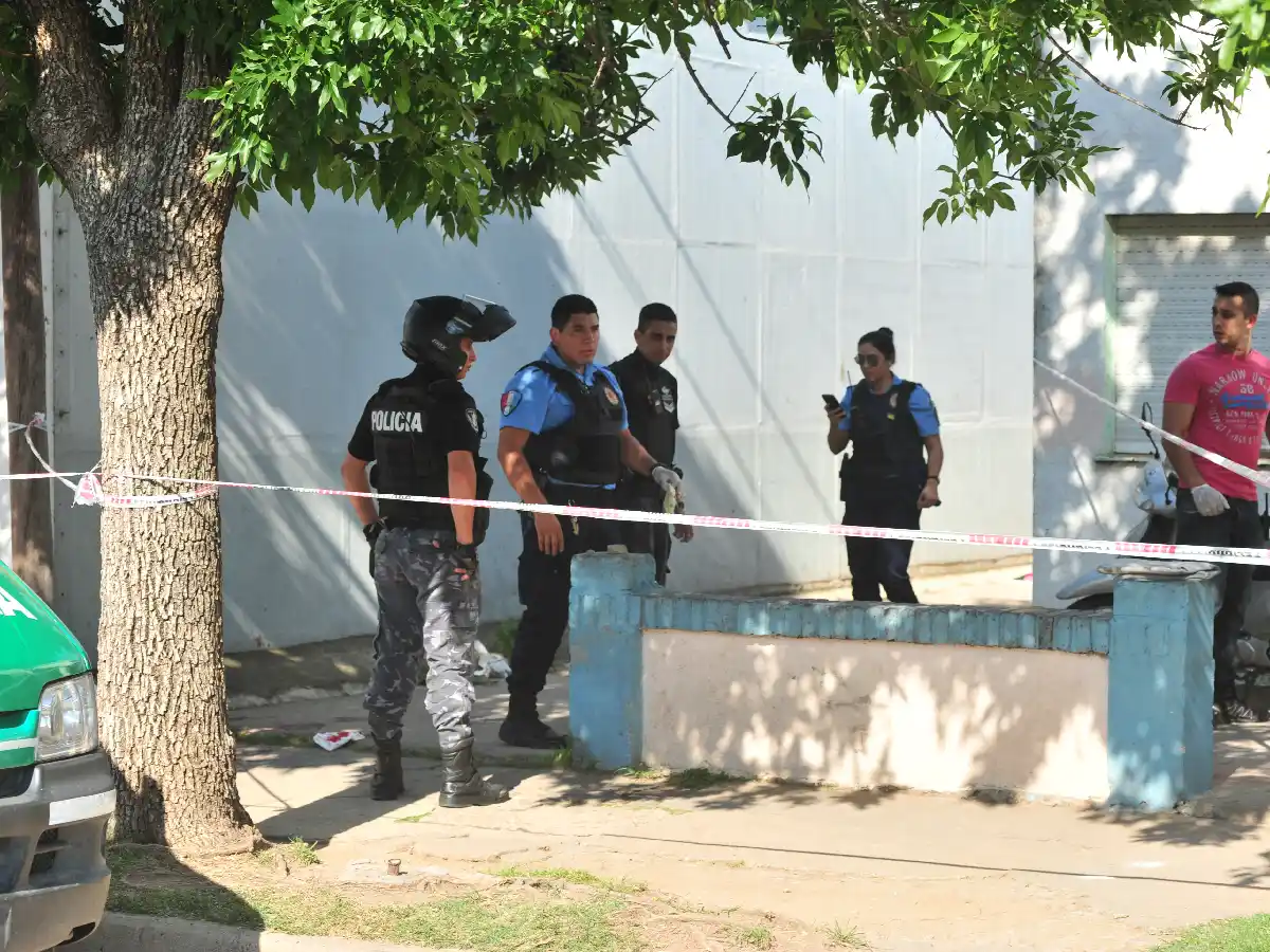 La mujer apuñalada por su expareja “evoluciona favorablemente”