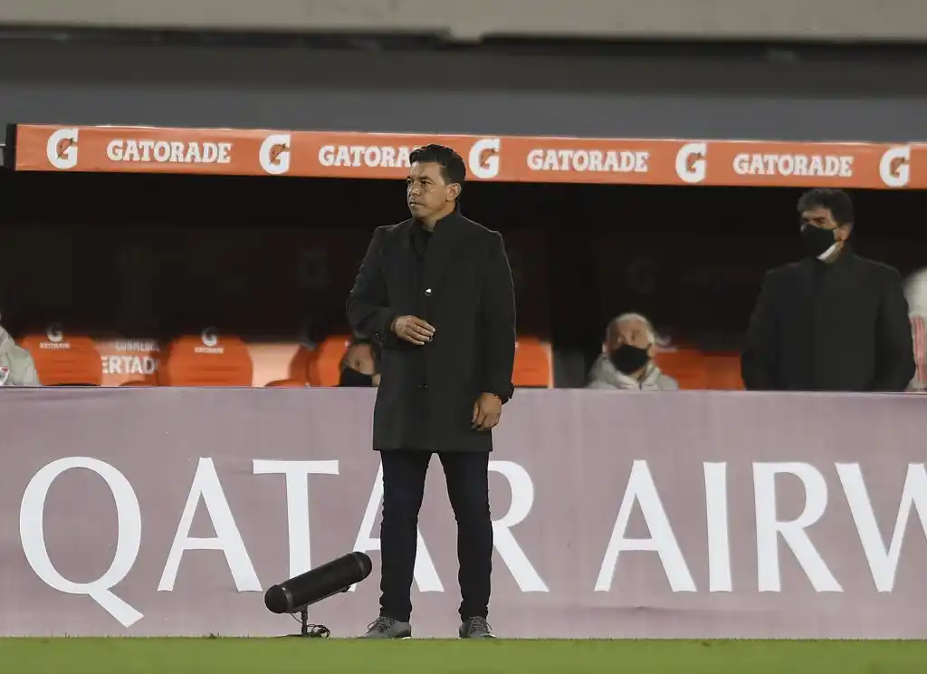 Fontana dio negativo y está disponible en River
