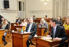 Con críticas al jefe de Gabinete, la oposición  apoyó los ZEIU de la exMetan y Metalúrgica