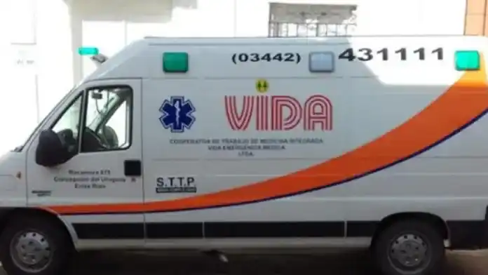 Un motociclista se accidentó tras chocar un perro y terminó internado