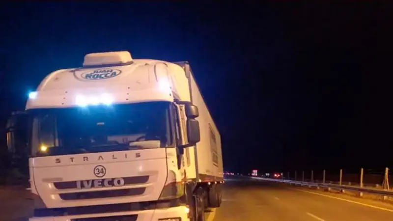 Un hombre está grave tras ser atropellado por un camión en la ruta Nº14