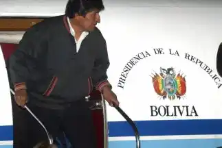 Denuncian que Evo Morales está "secuestrado" en Europa y Cristina anunció reunión urgente de Unasur