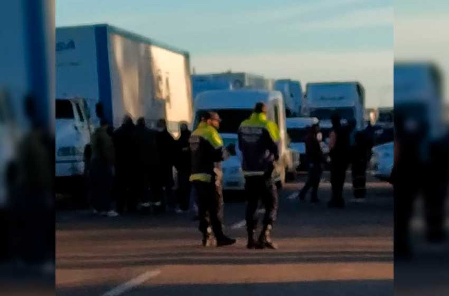 Bronca en el retén de la Autovía 2 "porque no nos toman la fiebre"