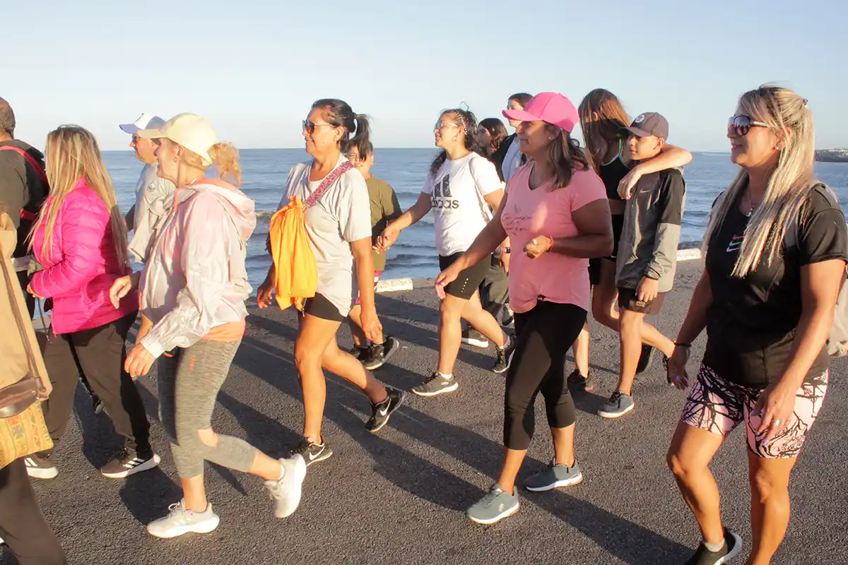 Solidaridad. Caminata a beneficio del CEC Nº 803