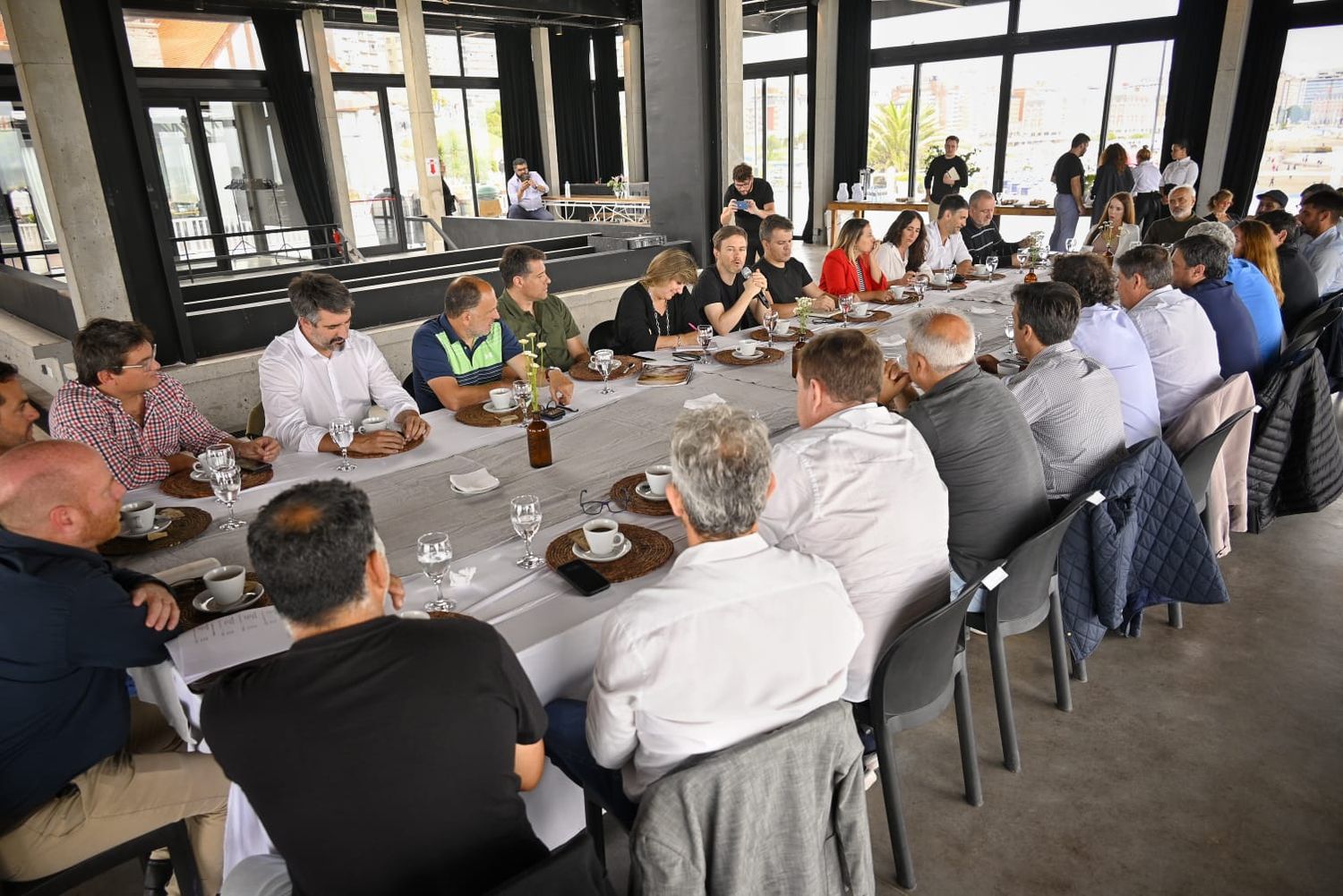 Berenstein participó de una reunión entre provincia y municipios para analizar el presente del turismo
