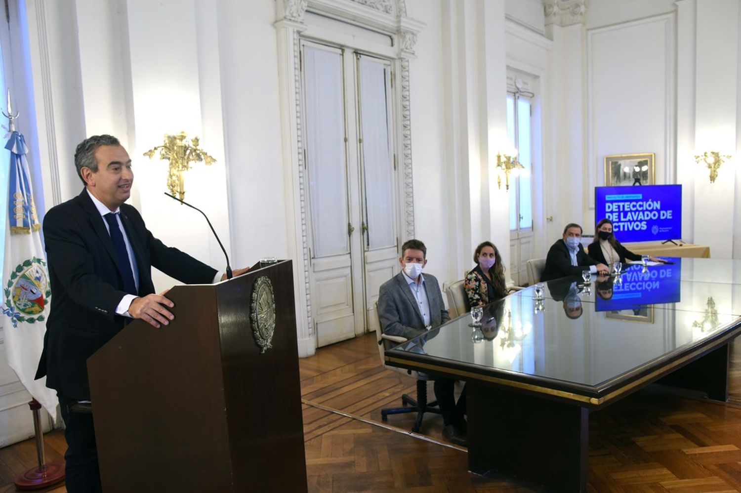 “No puede ser que la cárcel sea un home office” indicó Pablo Javkin