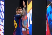Después de 16 años, Messi se aleja de Barcelona