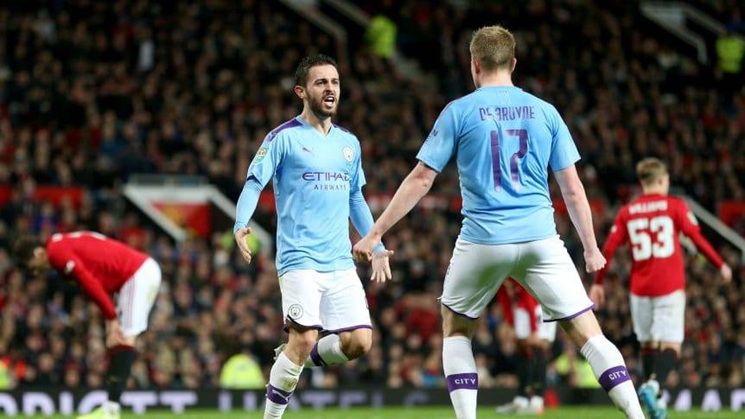 Manchester City superó al United en el clásico de ida