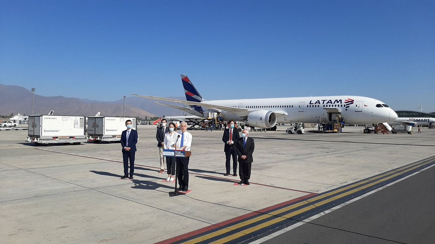 Chile: Aterrizó en Santiago el vuelo de LATAM con 2 millones de vacunas contra el Covid-19