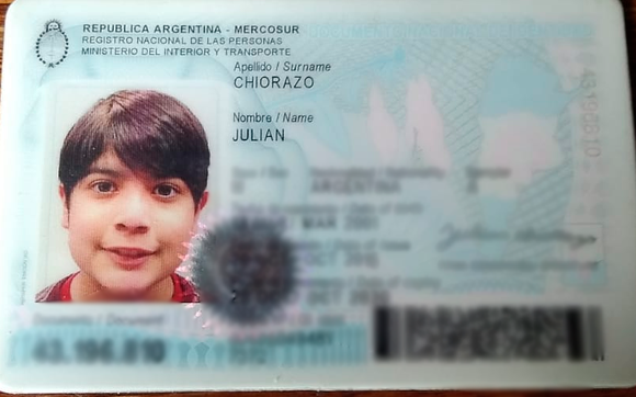 Encontraron el DNI de Julián en la vereda de Paraná