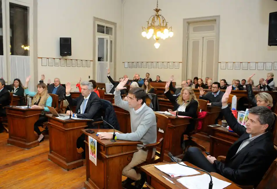 El Concejo acordó insistir para el regreso del tren de pasajeros y de carga