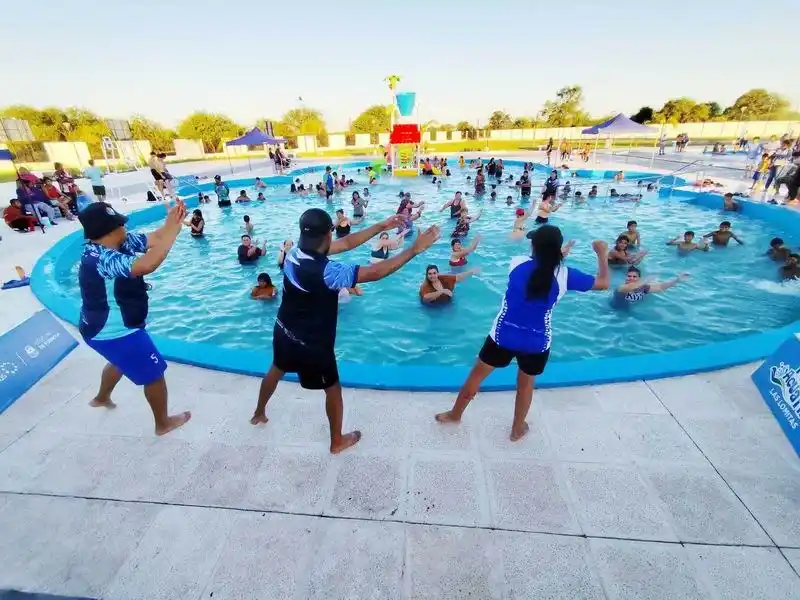 El IAS desarrolla el programa Verano de Juego 
Responsable en el Parque Acuático de Las Lomitas