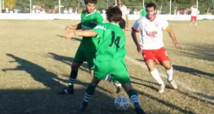 Independencia y Rivadavia comienzan a alejarse