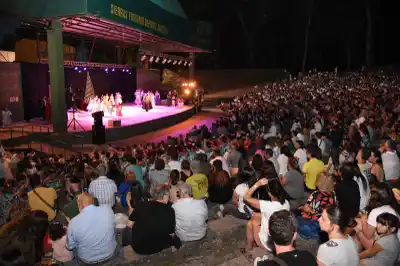 Una multitud disfrutó del espectáculo Cascanueces en el Anfiteatro.